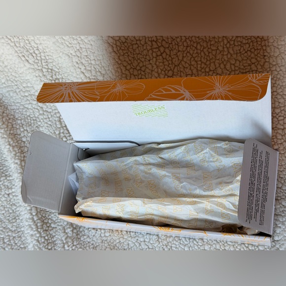 NWT Yellowbox Turquoise/Multi Brow Flip Flop Sandals Ss 8.5 - Picture 8 of 9